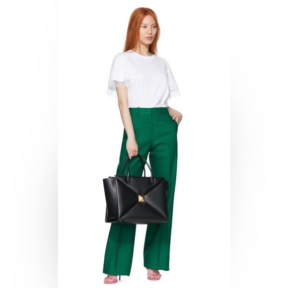 Valentino Garavani Black One Stud Tote - Picture 2 of 14